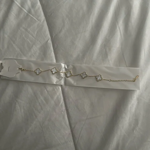 Bracelet - Picture 1 of 2